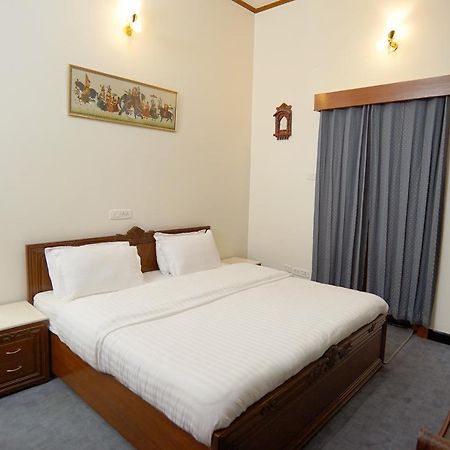 The Edgeworth Bed & Breakfast ชิมลา ภายนอก รูปภาพ