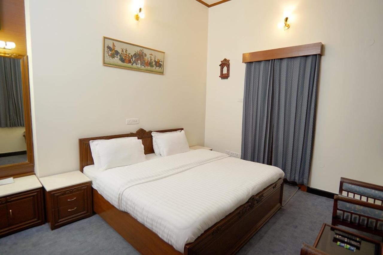 The Edgeworth Bed & Breakfast ชิมลา ภายนอก รูปภาพ