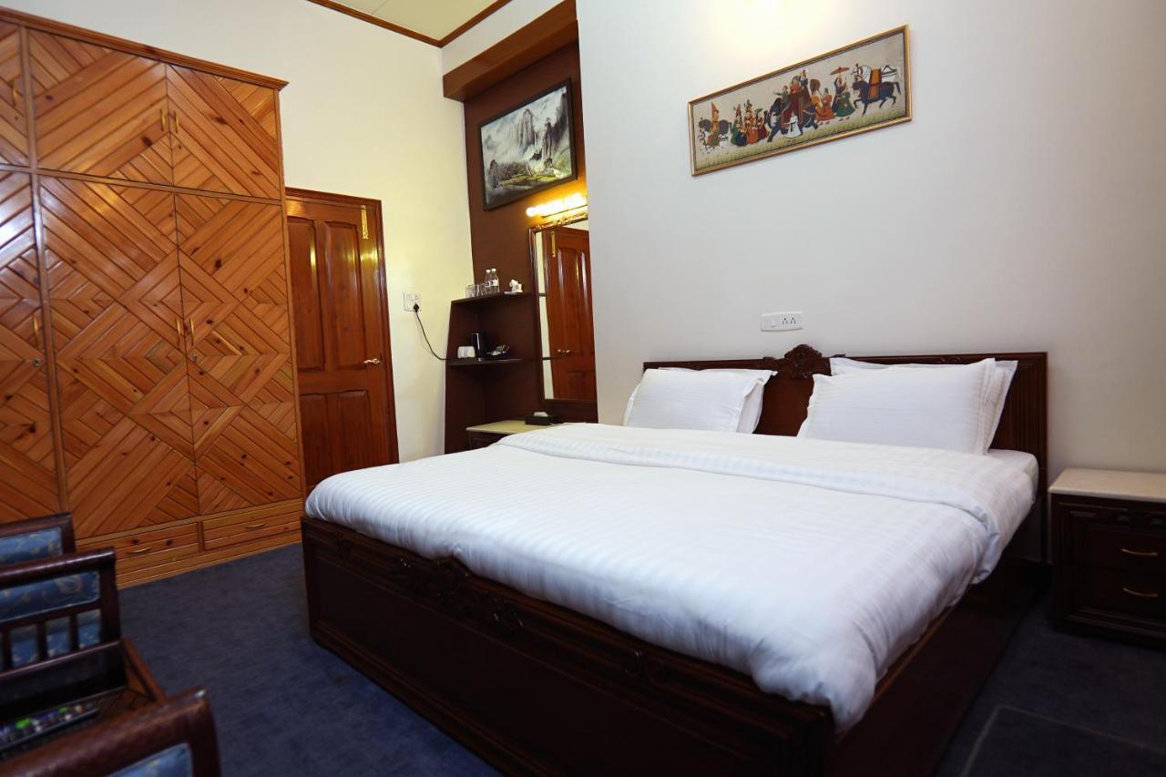 The Edgeworth Bed & Breakfast ชิมลา ภายนอก รูปภาพ